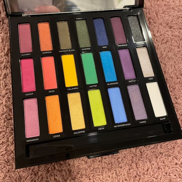 Urban Decay - Eyeshadow Palette - Picture 3 of 3